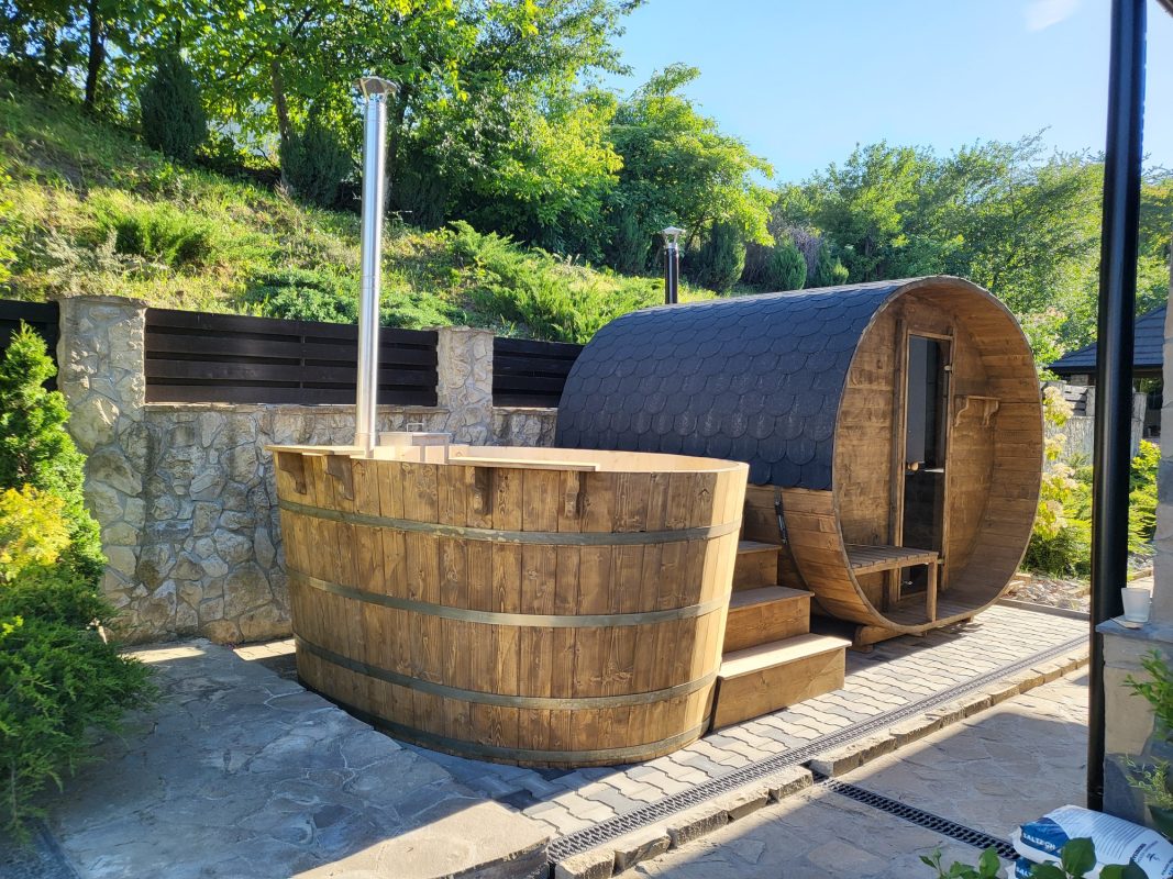 ciubar-din-lemn-cu-sauna