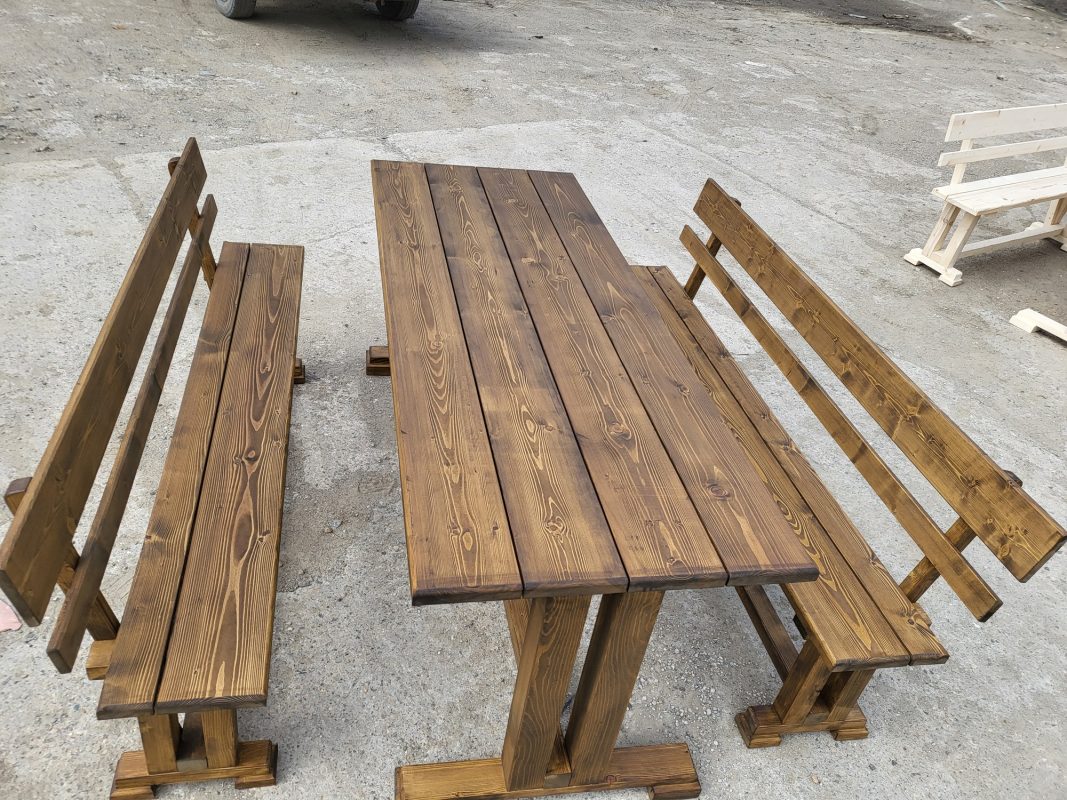 mobilier din lemn
